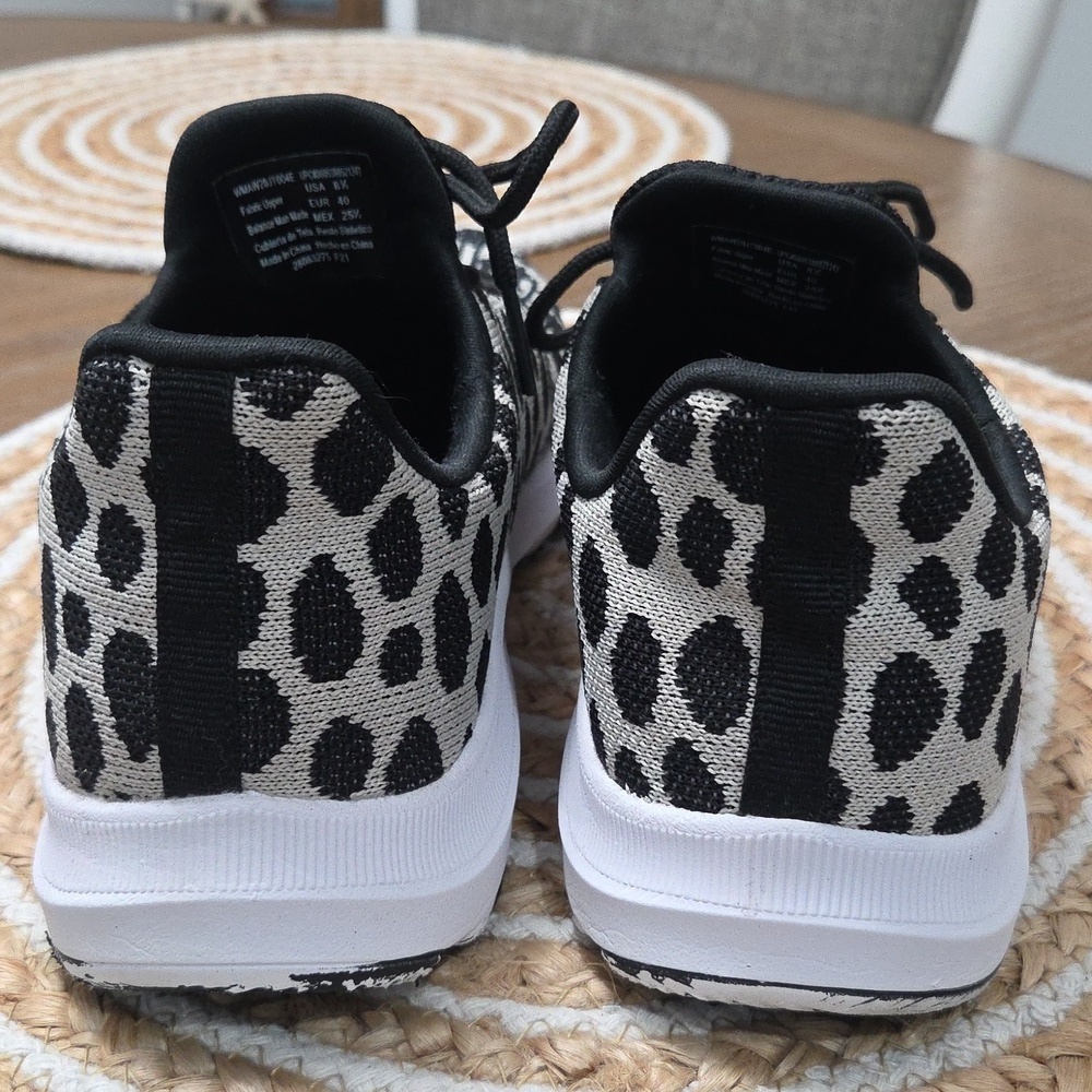 Athletic Works Cheetah Print Lightweight Sneakers, Size 8.5 - Picture 6 of 7